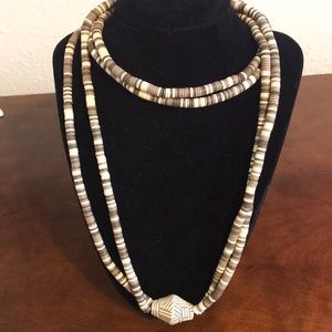 Avon Vintage 1988 Sirocco Tribal Molded Plastic Double Strand 36” Long Necklace